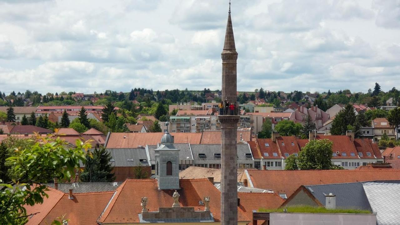 Belvarosi Apartman Eger Bagian luar foto
